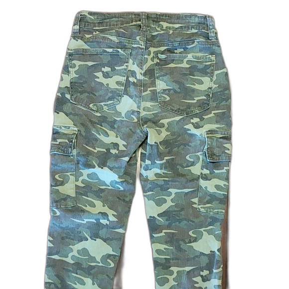 Almost Famous Crop Camouflage Jeans High Waist Rise Camo Army Print Ankle Pants - Picture 6 of 16